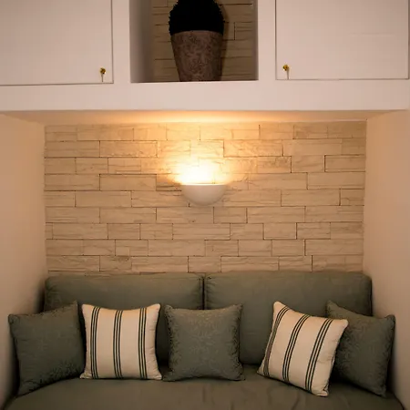 Renieris Apartament