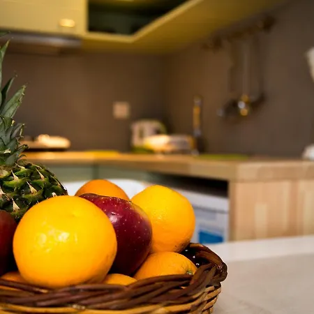 Renieris Apartmán *