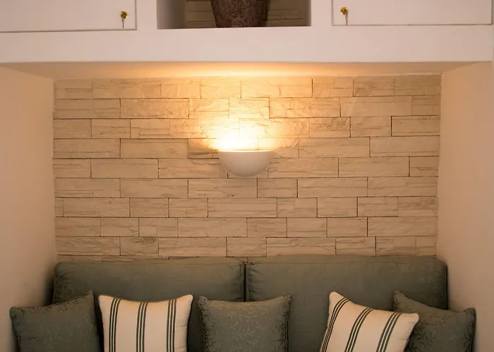 Renieris Апартаменты