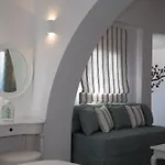 Апартаменты Renieris *